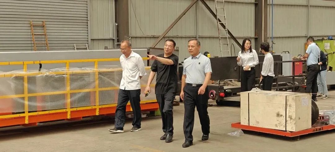 熱烈歡迎省市場(chǎng)監(jiān)督管理局認(rèn)證處史明甫處長(zhǎng)等一行蒞臨東起集團(tuán)考察調(diào)研！